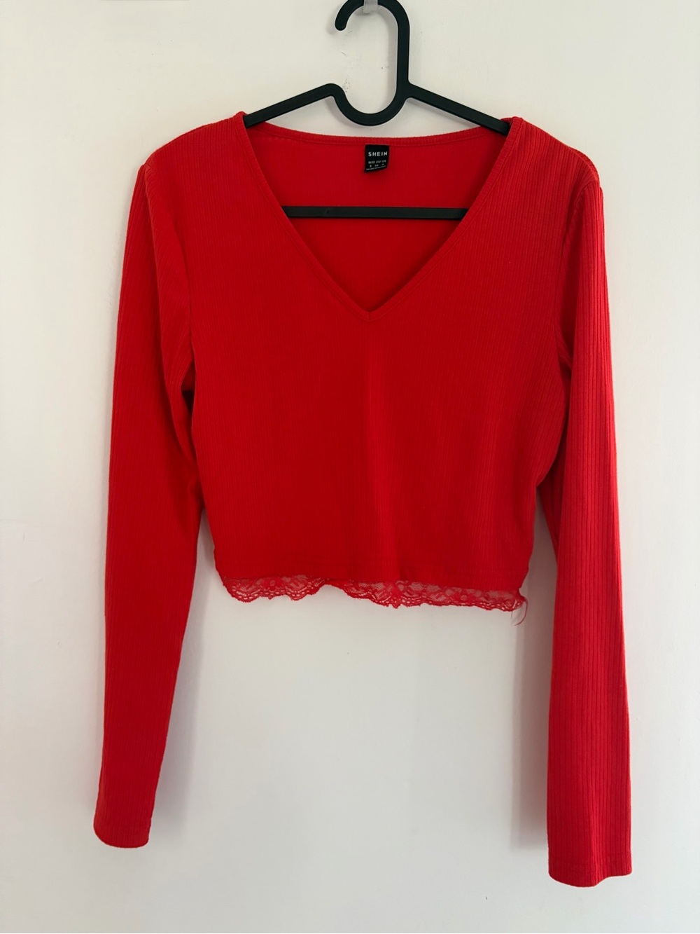Ribbed knit top with a lace V-neck size S